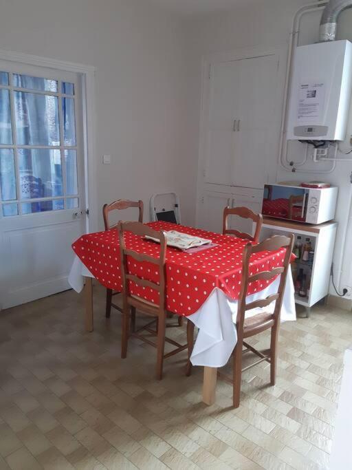 L'Escale Apartment Bourges Exterior photo