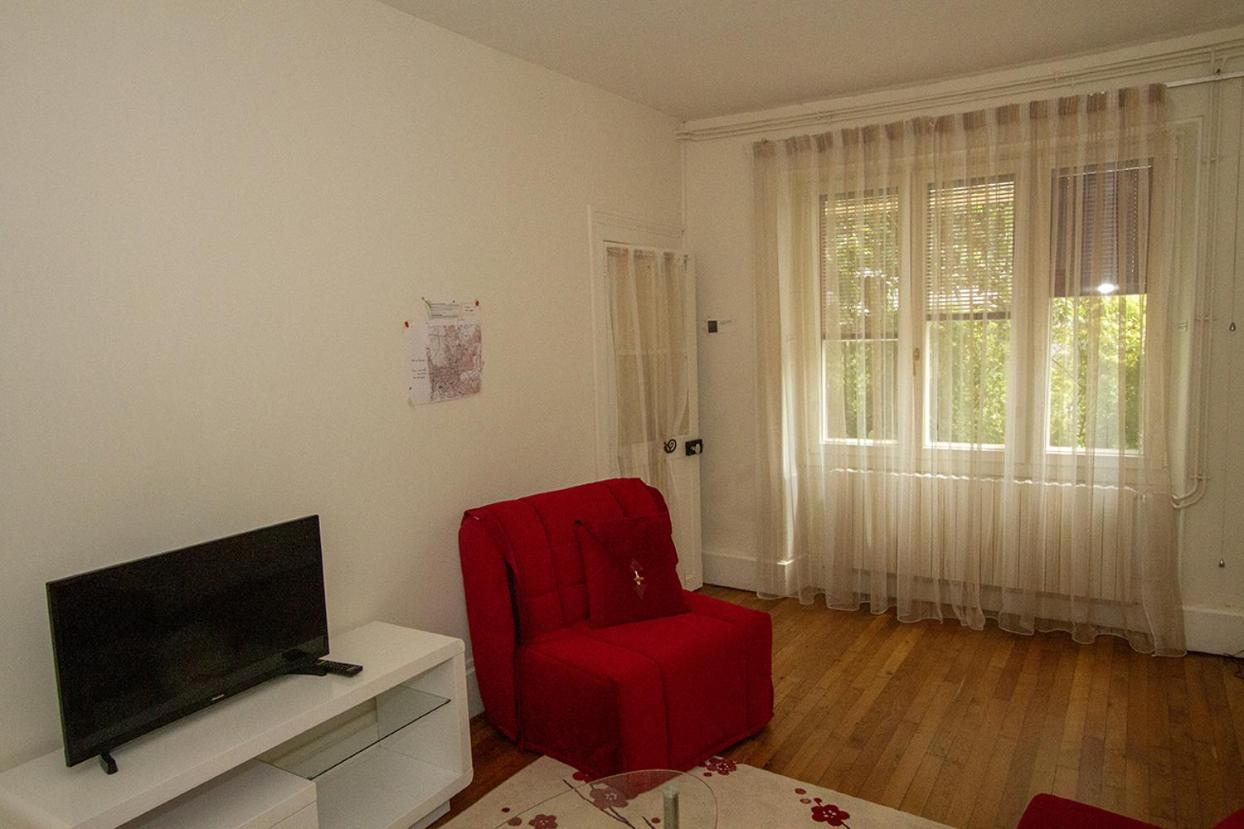 L'Escale Apartment Bourges Exterior photo